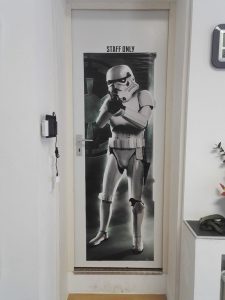 Poster mit Stormtrooper im Vereinsheim