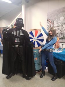 Darth Vader und Judy Hops am Glücksrad